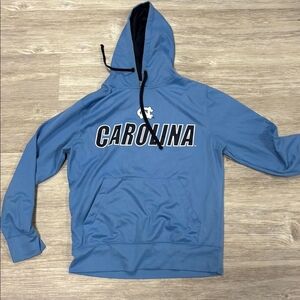 Colosseum Athletics UNC Hoodie. Size M